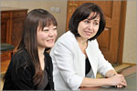 Shino Hidaka and Lyudmila Dokashenko — Director of Japanese Information Center. Открыть в новом окне [126 Kb]