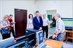 Igor Manzhurov visited the laboratories with CNC machines.     [161 Kb]